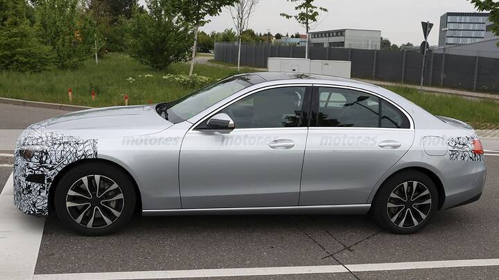 mercedes-clase-c-facelift-fotos-espia-2026-2025108086-1746784289_7