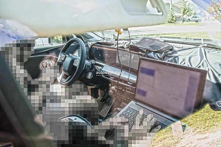 2025-hyundai-ioniq-9-spied-inside-and-out-looks-proper-for-a-us-made-three-row-suv_35