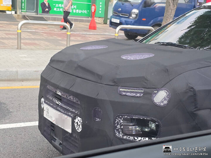 2027 Hyundai Kona (SX3)- newcarscoops-337a