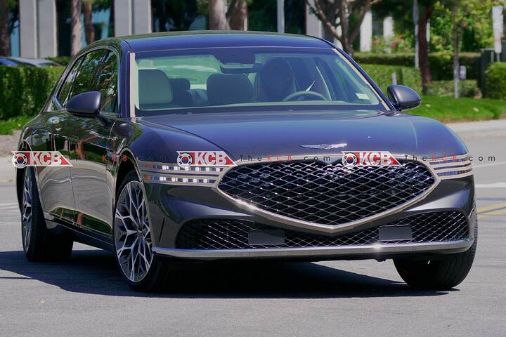 imgi_35_genesis-g90-facelift-begins-testing