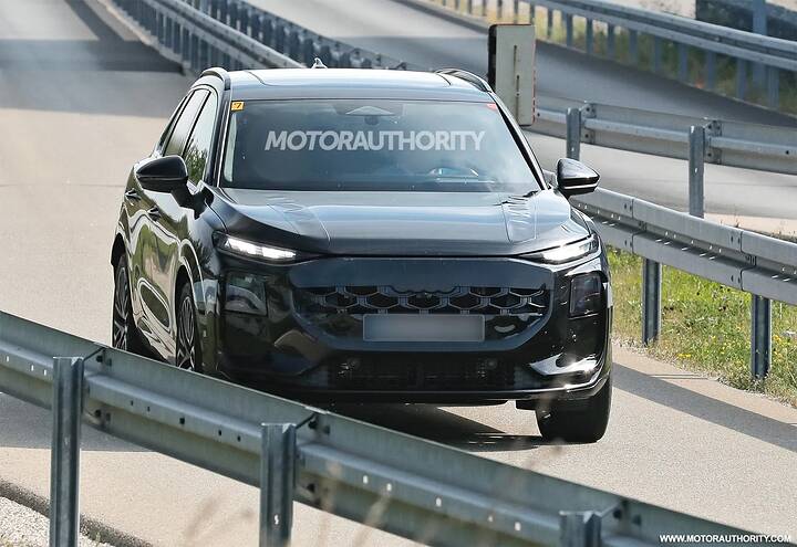 2026-audi-q3-spy-shots--photo-via-baldauf_100941611_h