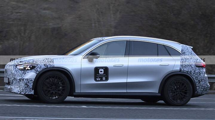 El Mercedes-AMG GLC 53 EQ se destapa, un futuro SUV eléctrico extremo con más potencia de la que imaginas 10