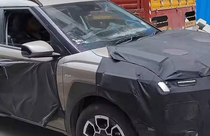 Upcoming Hyundai Bayon test mule spotted in Hyderabad #hyundaibayon #hyundai #hyundaiindia 0-10 screenshot (2)