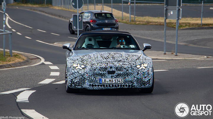 mercedes-maybach-sl-680-r232-2027-56390-c516010102026105934_3