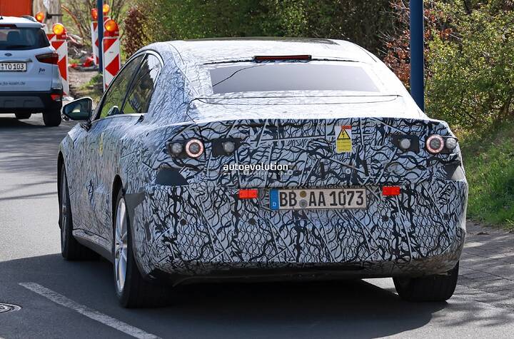 2026-mercedes-benz-c-class-ev-prototype-spied-inside-and-out-shows-intriguing-details_8