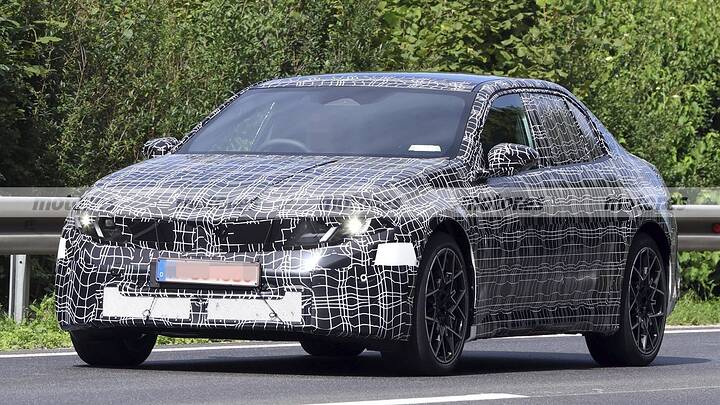 bmw-i3-2026-fotos-espia-luces-2025109934-1757017965_3