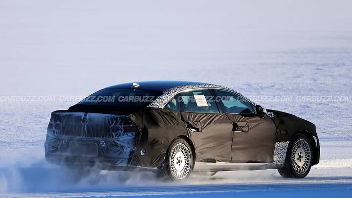 imgi_55_genesis-g80-hybrid-14