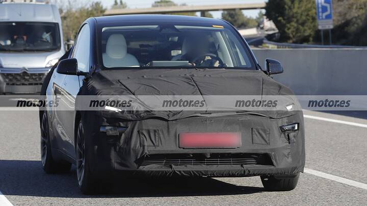 tesla-model-y-juniper-2026-fotos-espia-2025105983-1735817939_14