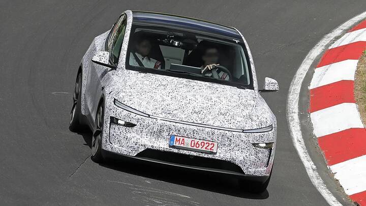 Tesla Model Y Performance - front end_ib7mx2