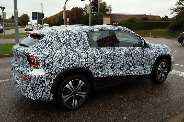 imgi_45_this-is-the-all-new-2027-mercedes-benz-gla-before-youre-supposed-to-see-it_11