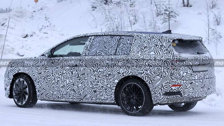 skoda-peaq-2027-fotos-espia-2026112414-1770284785_12