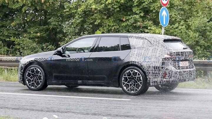 imgi_208_bmw-i3-touring-2027-erlkonig