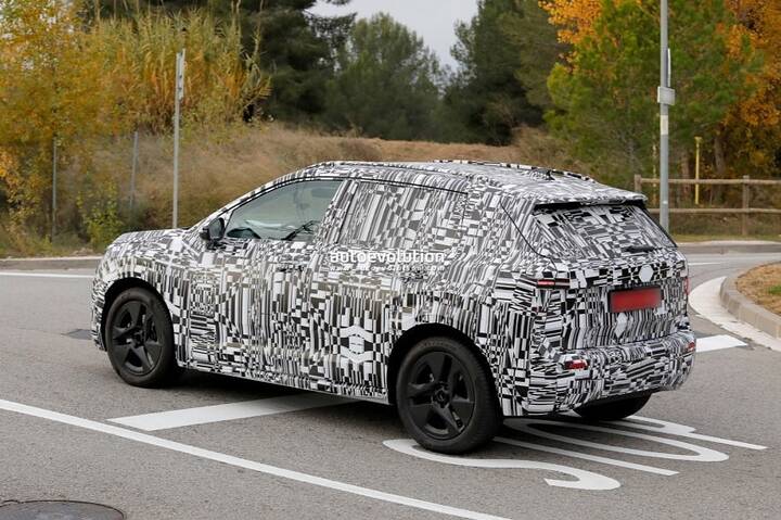 imgi_13_2026-skoda-epiq-spied-looking-as-close-to-production-as-it-gets-thumbnail_7