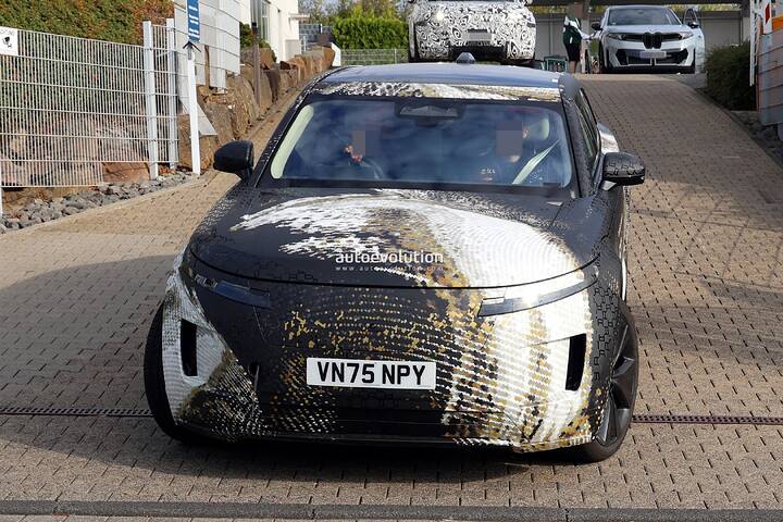 new-gt-is-the-fifth-range-rover-model-and-its-unlike-any-other_4