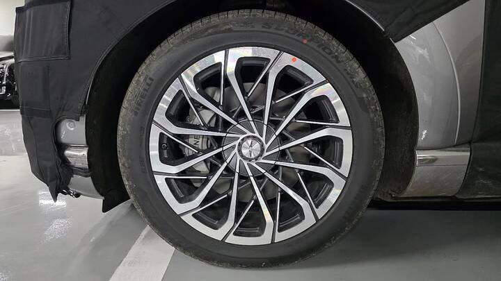 thumb-GV90 basic trim Interior_newcarscoops_1768455580_307_950x535