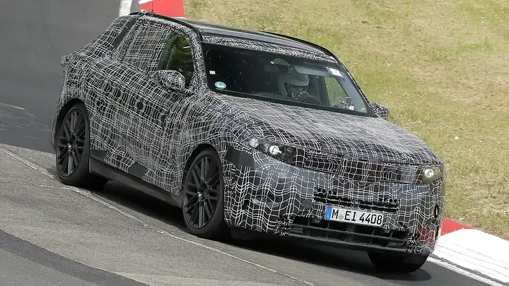 BMW X5 - front 3_4 nurburgring_l9sqrh