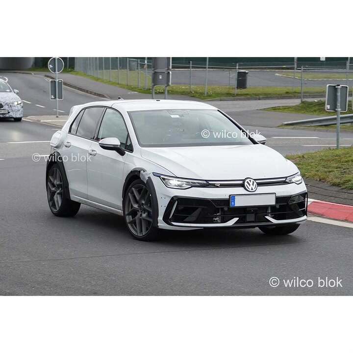 Volkswagen Golf R mule aka the T-Roc R mule is back in Nürburg!#Volkswagen #troc #trocr #golf #