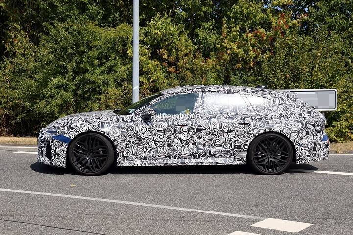 imgi_41_audis-all-new-rs-6-avant-spied-should-the-bmw-m5-touring-worry-about-it_8