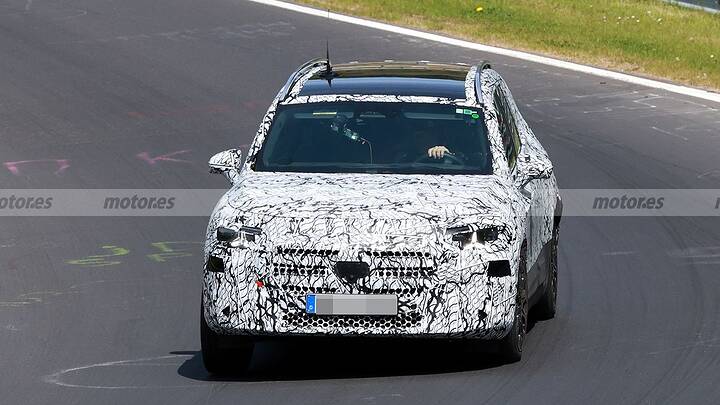 El nuevo Mercedes GLB 2027 se enfrenta a Nürburgring en unas pruebas vitales para el desarrollo 3