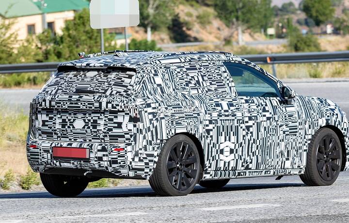 imgi_62_2026-skoda-epiq-spied-looking-sharp-small-electric-suv-features-concept-styling-cues_21