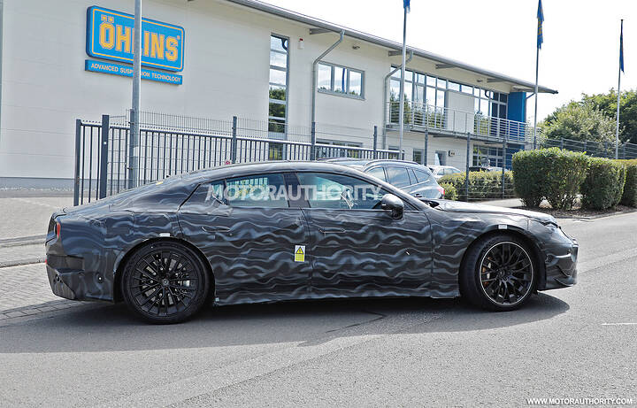 2027-mercedes-benz-amg-gt-4-door-coupe-ev-spy-shots--photo-via-baldauf_100938361_h