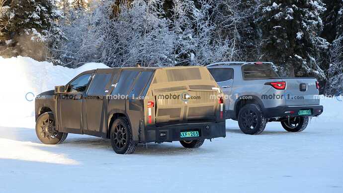 2024-ram-1200-spy-shots-on-snow (1)