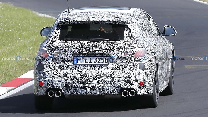 bmw-1-series-facelift-new-spy-photo (10)