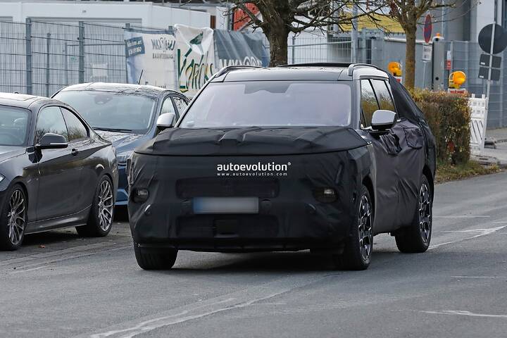 imgi_56_hyundais-new-gen-2027-tucson-spied-again-high-performance-tucson-n-rumored_8