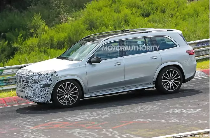 2027-mercedes-benz-gls-class-facelift-spy-shots--photo-via-baldauf_100940094_l