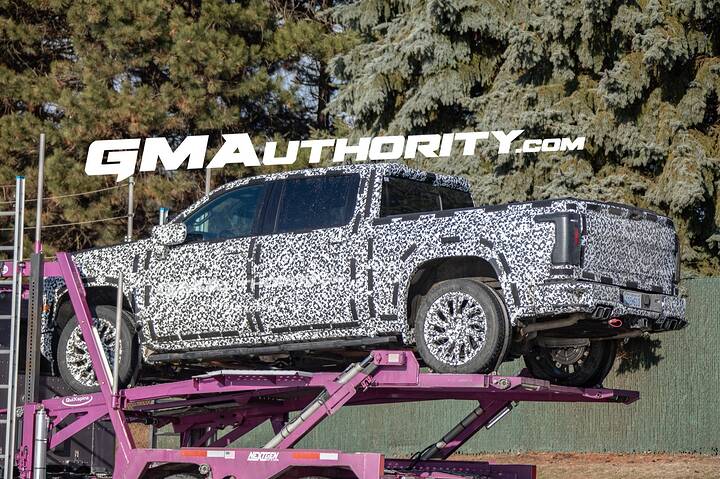 imgi_110_2027-Chevrolet-Silverado-1500-High-Country-Prototype-Spy-Shots-February-2026-Light-Camo-Exterior-005