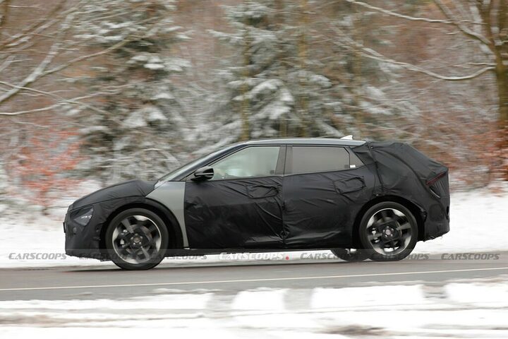 https___www.carscoops.com_wp-content_uploads_2023_11_2025-Kia-EV6-GT-1128-16-1024x683