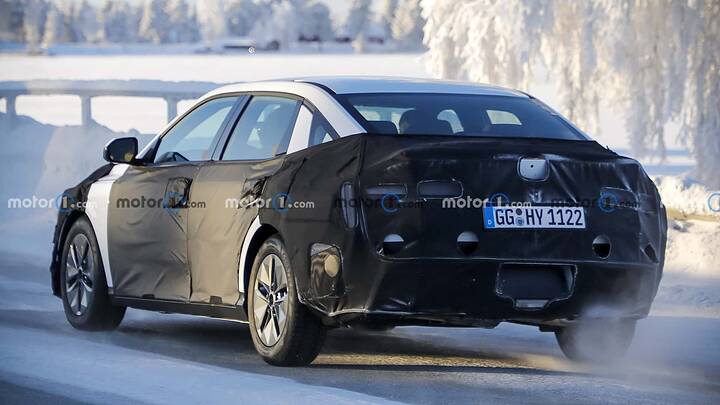 hyundai-elantra-2026-newcarscoops (8)