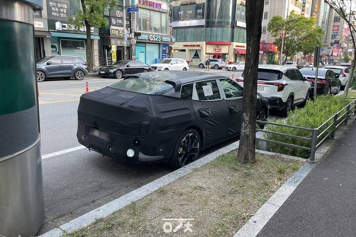 thumb-db90b17ac1f31bc00c1462d06fb4ac16_1749011942_4191_950x633