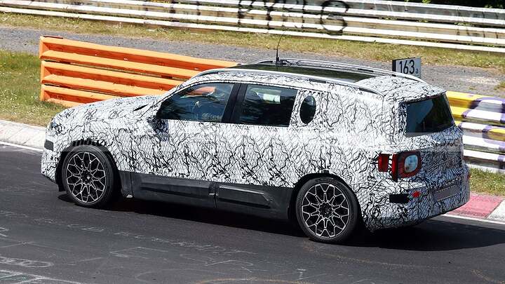 El nuevo Mercedes GLB 2027 se enfrenta a Nürburgring en unas pruebas vitales para el desarrollo 9