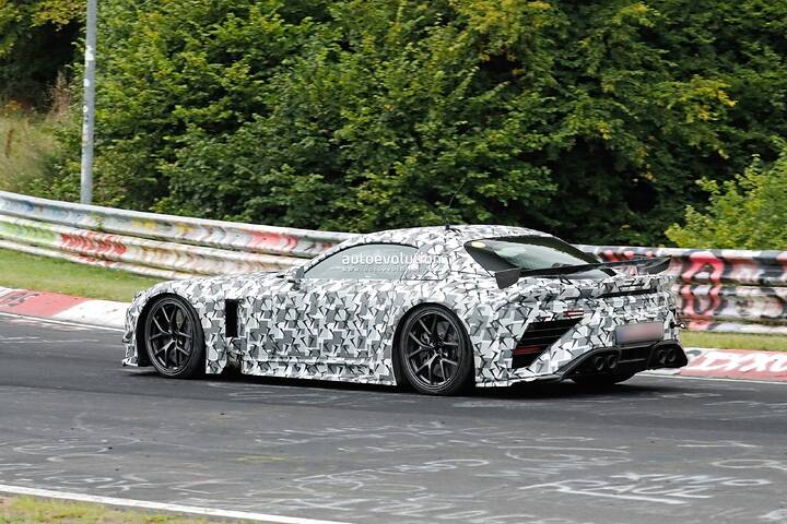 imgi_89_heres-the-lexus-lfr-supercar-like-youve-never-seen-it-before_24