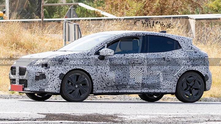 El nuevo Clio híbrido de 160 CV se queda corto, se descubre el secreto de Renault que apunta a las siglas RS 7
