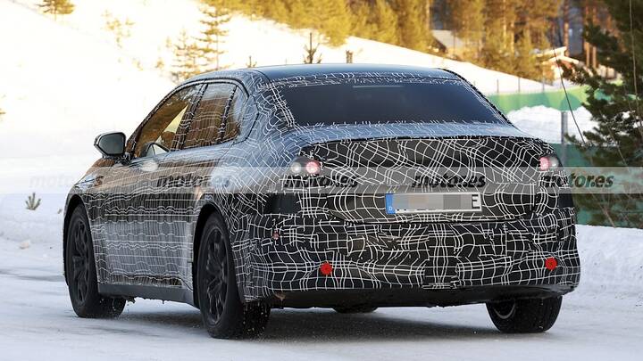 bmw-i3-2026-fotos-espia-pruebas-invierno-2025106458-1738574284_18