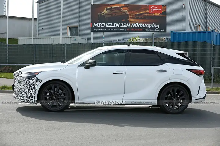 Lexus-RX-Facelift-Spy-Shots - newcarscoops - 16