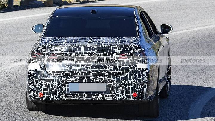 bmw-2025109410-1754034965_14