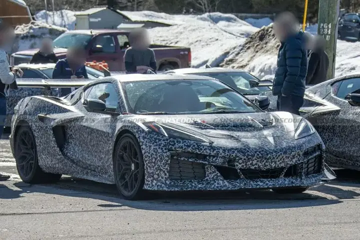 2026-Chevrolet-Corvette-307-15-768x512