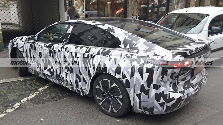 mazda-ez-6-fotos-espia-2026-2024105373-1732191559_5