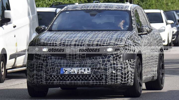 Este iX3 esconde algo muy gordo, será el primer SUV eléctrico firmado por BMW M y dejará huella en Nürburgring 1