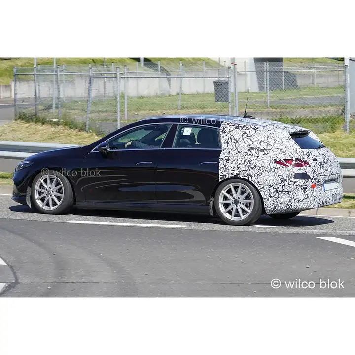 Shooting Brake version of the new Mercedes CLA spied! Thoughts#Mercedes #cla #shootingbrake #mercedescla #clashootingbrake #prototype #erlkönig #spyshot #carspy #nürburgring #Germany #luxury #lifestyle #dasbesteodernichts #thebestorn (1)