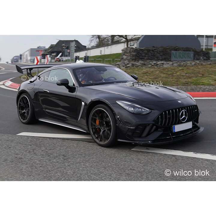 Mercedes-AMG GT PRO_newcarscoops_0d9