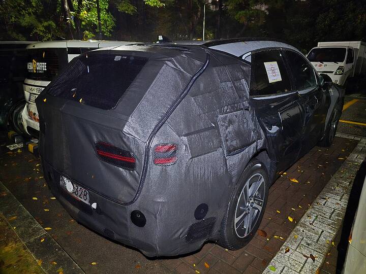 2027 Genesis GV70 HEV_1280_20251010_204137