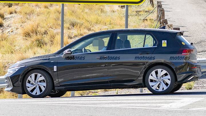 Volkswagen tendrá su propio Toyota Corolla, cazado el primer Golf híbrido HEV de la historia 8