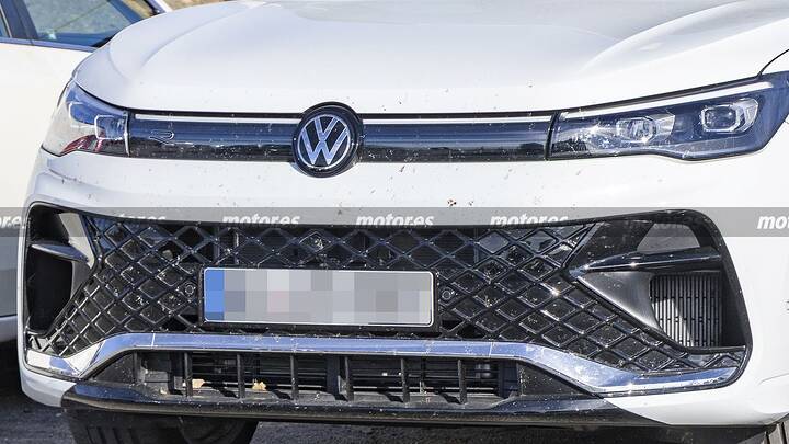volkswagen-tiguan-r-2027-fotos-espia-interior-2026116842-1791298233_5