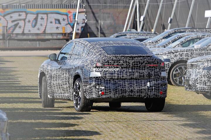 imgi_57_2027-bmw-ix4-gearing-up-for-launch-as-the-new-ix3s-sportier-looking-sibling_15