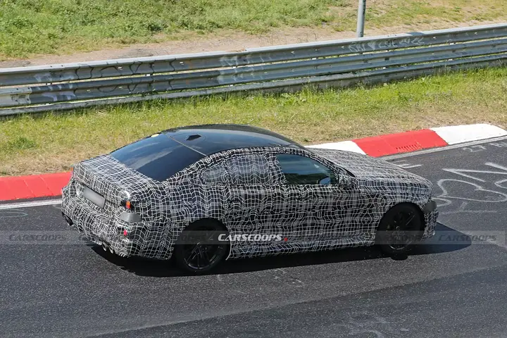 2027-BMW-M5-0012-1536x1025