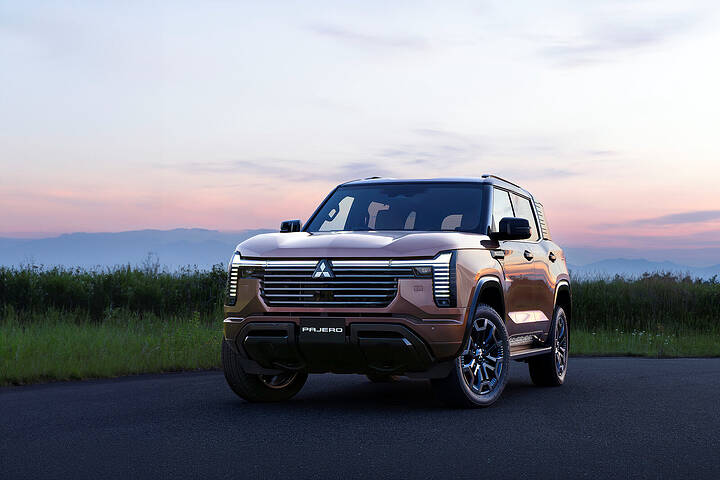 2027 Mitsubishi Pajero newcarscoops_01